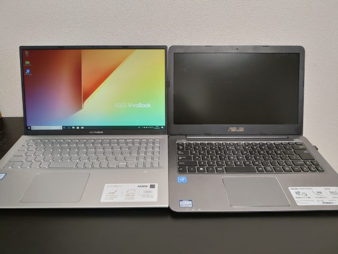 VivoBook 15 X512FA　外観比較3